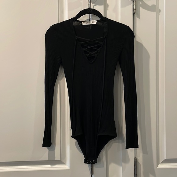 Like NEW! Project Social T Los Angeles Bodysuit Size Small - Picture 2 of 7
